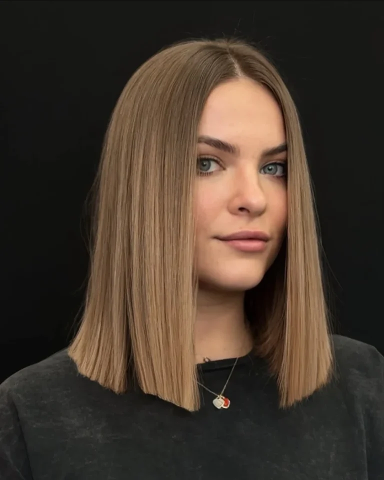 16 Mom Hairstyles That Are Actually Cute, Fast, and Easy to Pull Off